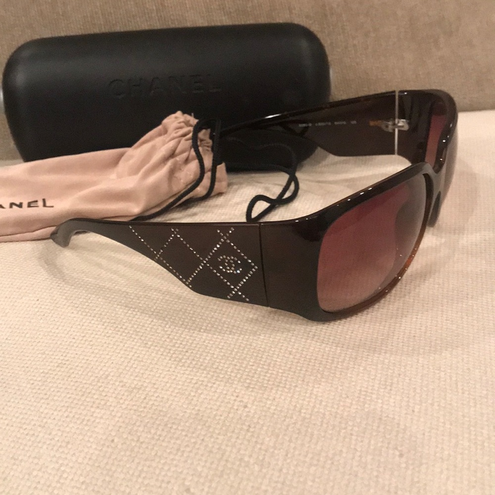 Authentic Channel Sunglasses